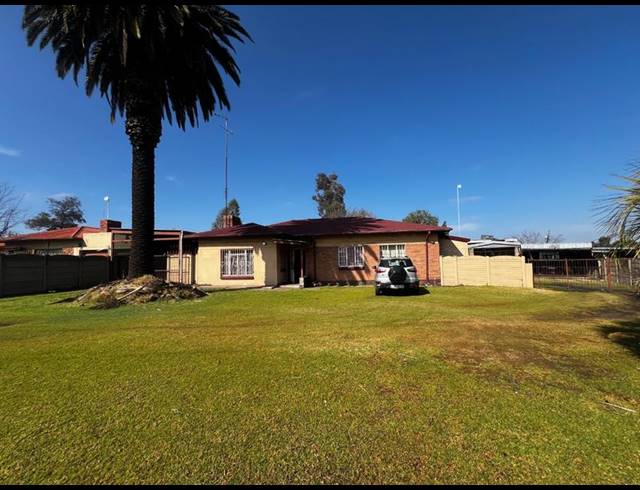 3 BEDROOM HOUSE FOR SALE IN VANDERBIJLPARK CW 6